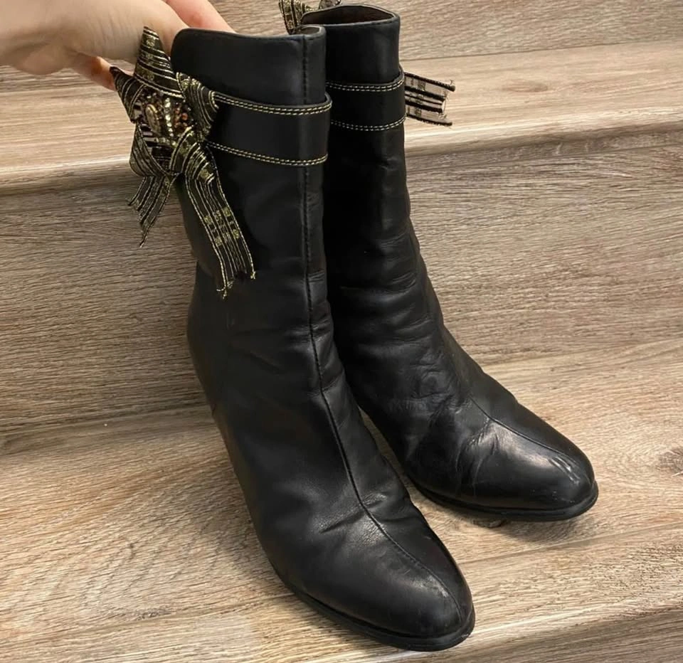 Leather short boots with fur lining 6.5 - photo 2