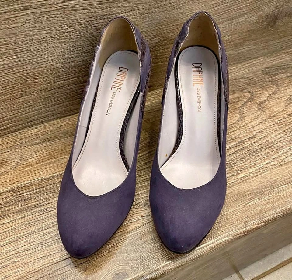 Leather heels size 7