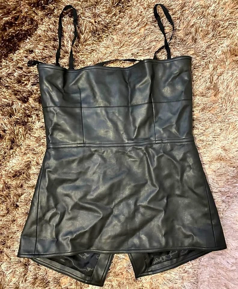 Vegan leather top One size NEW