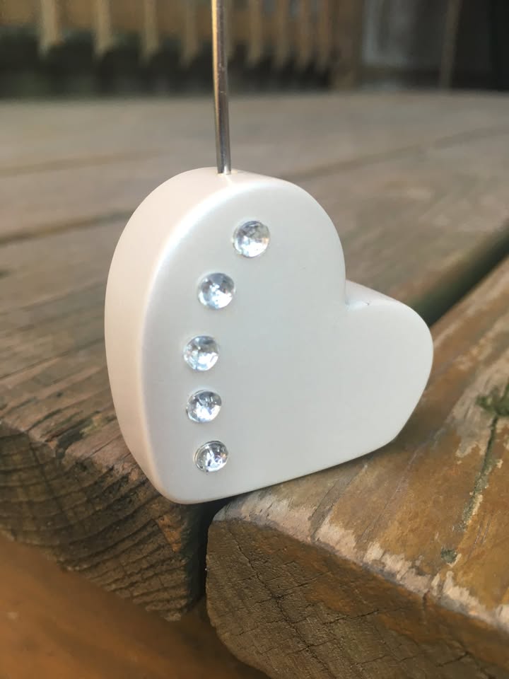 Pair Of Jeweled Silver Heart Picture Holders - 5" Tall - photo 4