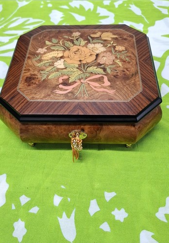 MDS Prestige music box handmade by Donato and Maresca