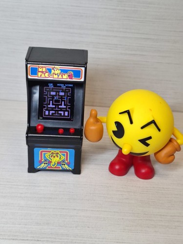 Retro Pac-Man Lot: Ms. Pac-Man Arcade Mini & Vinyl Figure - photo 3
