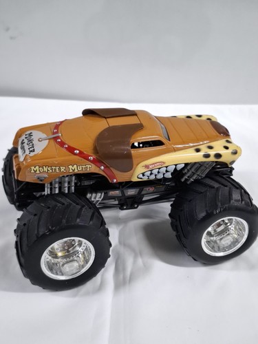 Hot Wheels Monster Jam Monster Mutt 1:24 Scale Diecast (2004) - photo 2