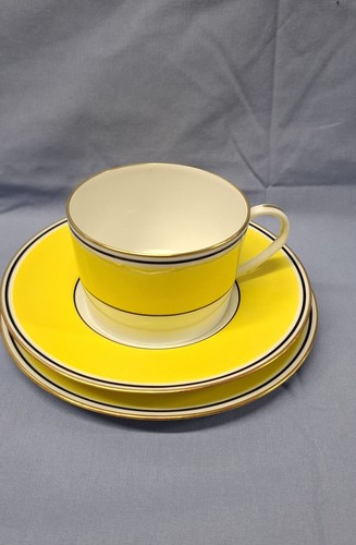 A. Raynaud et Cie Limoges Ceralene Yellow Porcelain Set - photo 4