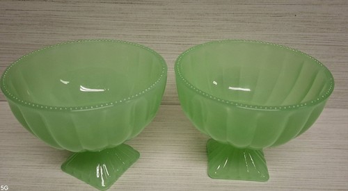 Set of 2 Antique Chinese Jade Dessert Bowls - photo 2