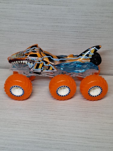 Hot Wheels Monster Trucks Power Smashers Tiger Shark Big Rig - photo 3
