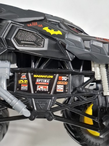 Spin Master Monster Jam DC Comics BATMAN Street Justice 1:24 Sca - photo 4