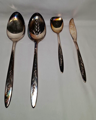 Community Silverplate Floral Handle Spoons & Butter Knife 4pc