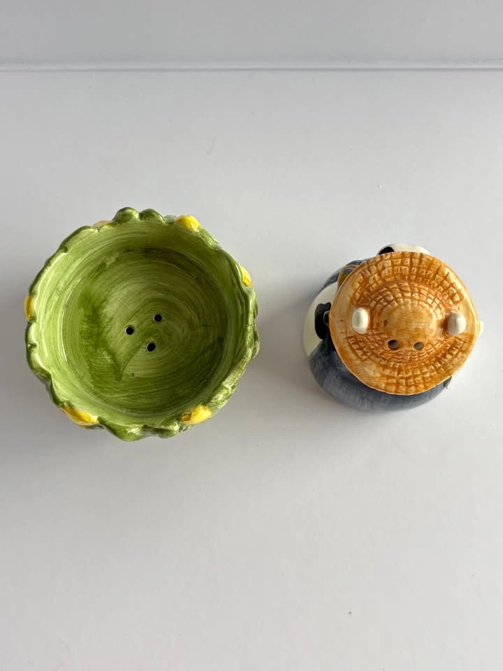 NEW Clay Art Cow Salt & Pepper Shakers Hand Painted Cornfield - photo 5