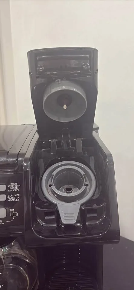 Hamilton Beach FlexBrew 2-Way Coffee Maker (Model 49905C) image indicator(2)