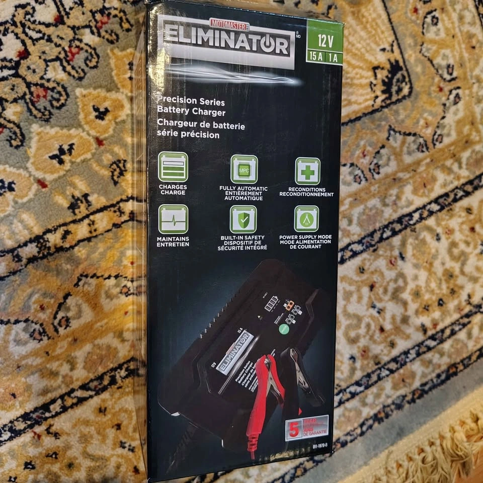Motomaster Eliminator Battery Charger *Never Used* - photo 2