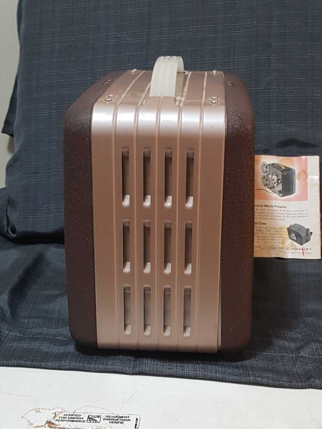 Kodak Brownie 300 Movie Projector - photo 2