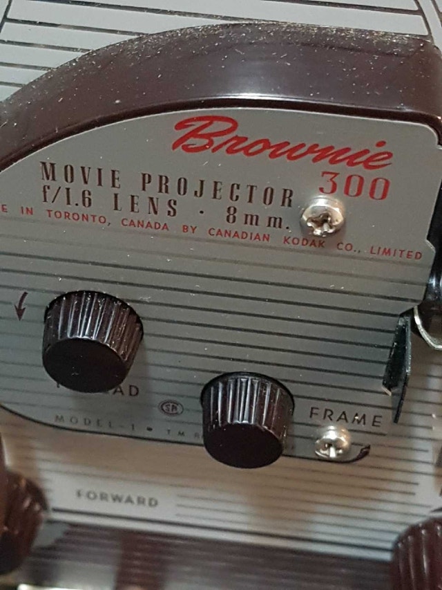 Kodak Brownie 300 Movie Projector - photo 3
