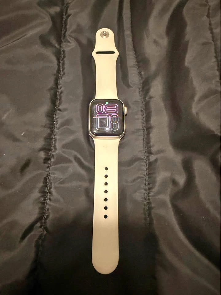 Apple Watch SE 3 (GPS 40mm) Starlight
