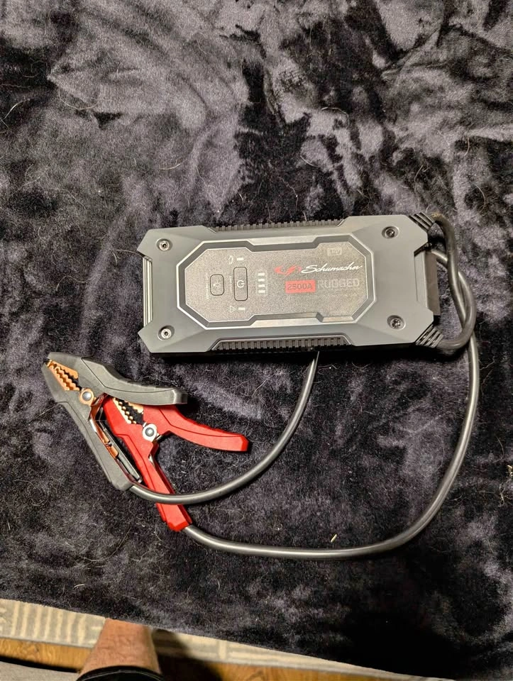 Schumacher 2500A SL1596 Lithium Jump Starter