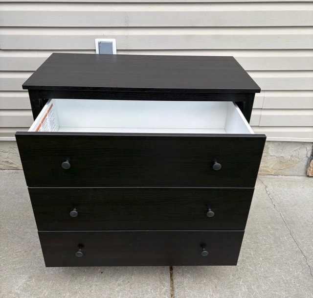 IKEA Dresser in Good Condition - photo 3