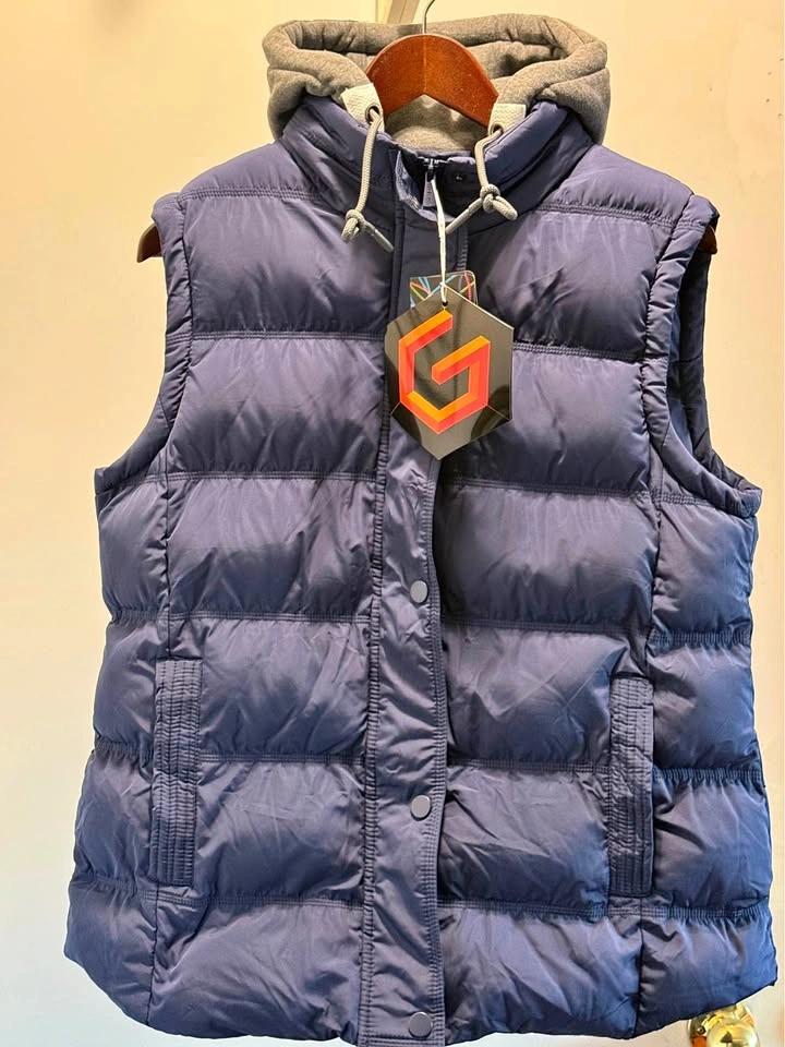 BRAND NEW 🔥 Ladies Heated Puffer Vest - Size Medium - Giftable