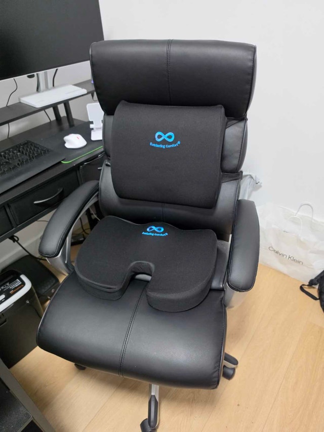 L-Shaped Desk with Ergonomic Office Chair - photo 2