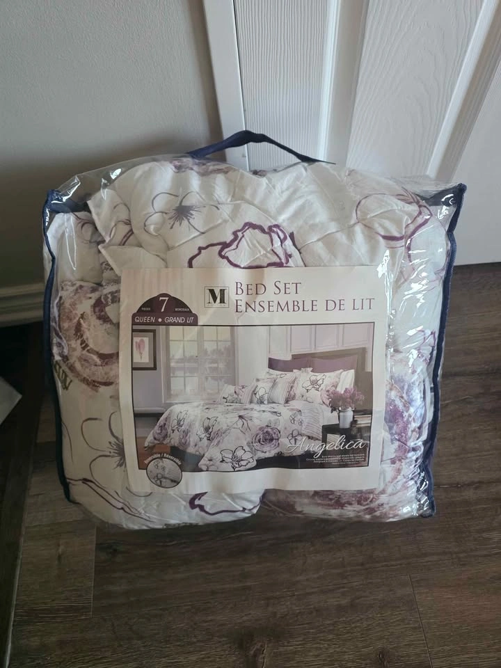 Queen Comforter 7-piece set