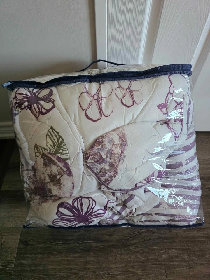 Queen Comforter 7-piece set - photo 2