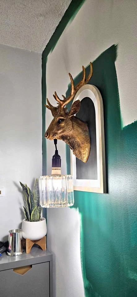 Resin Deer Head Wall Sconce Light