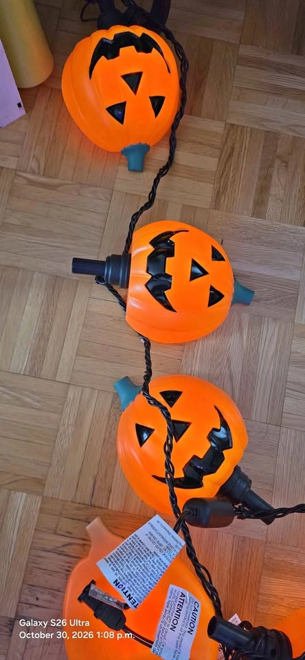 4 string of Flickering Pumpkin Pathway Lights