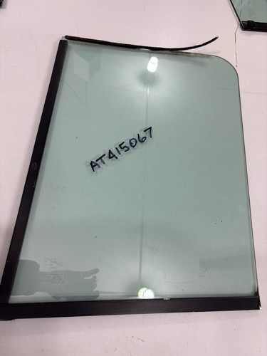 Deere Window RH rear side Window AT415067