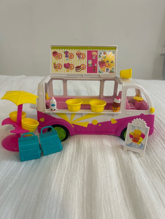 Shopkins Ice Cream Truck