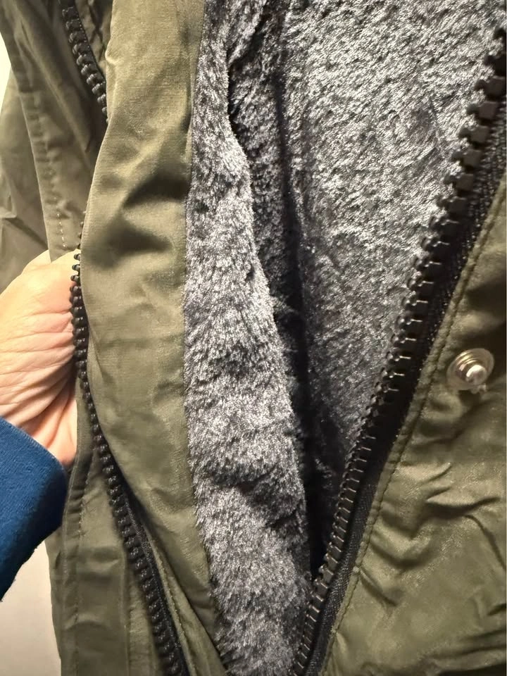 Women’s Long Winter Coat • Green • Size small - photo 3
