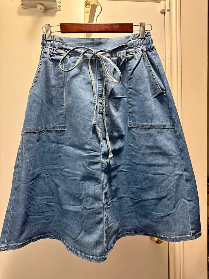 (NEW) Women's Blue Denim Skirt • A-Line Pull-On Jean Skirt • Siz