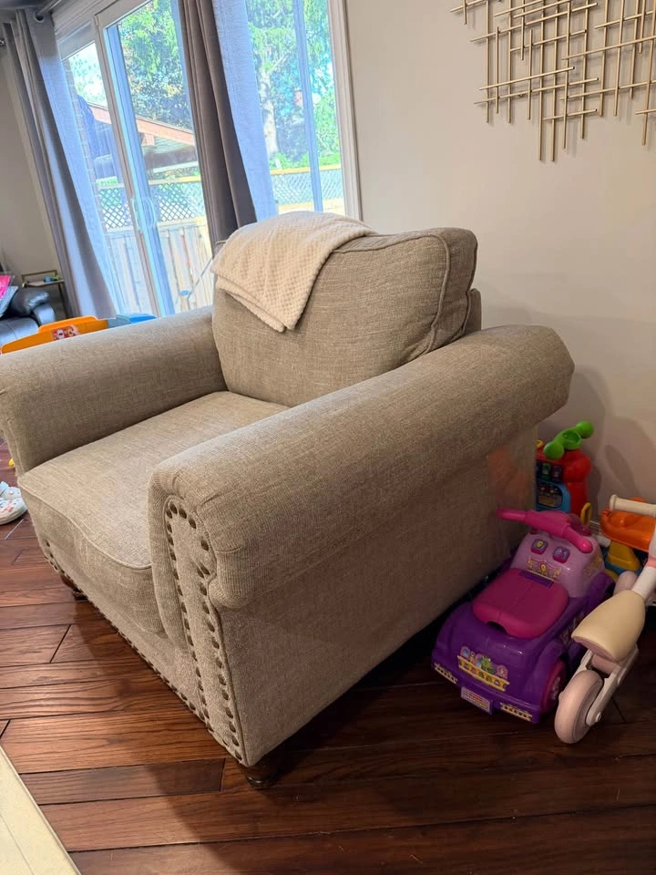 Oversized Accent Chair - OBO - photo 4