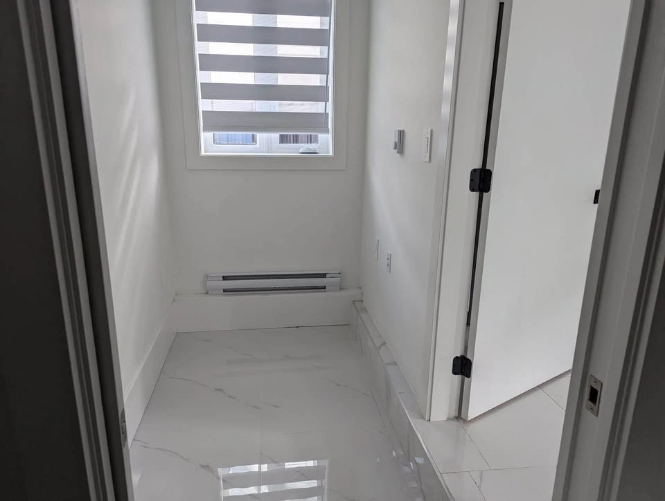 Luxury laneway home for rent — 2 bed, 2 bath near 49th & Fraser - photo 5