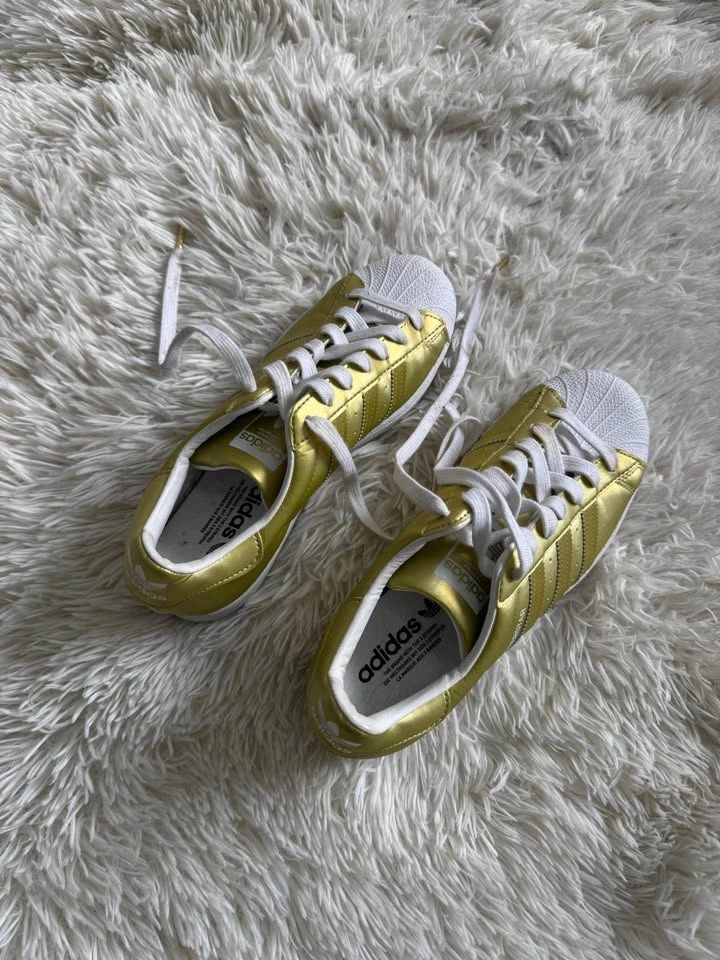 Brand new adidas Womens Originals Metallic Casual Sneakers - photo 2