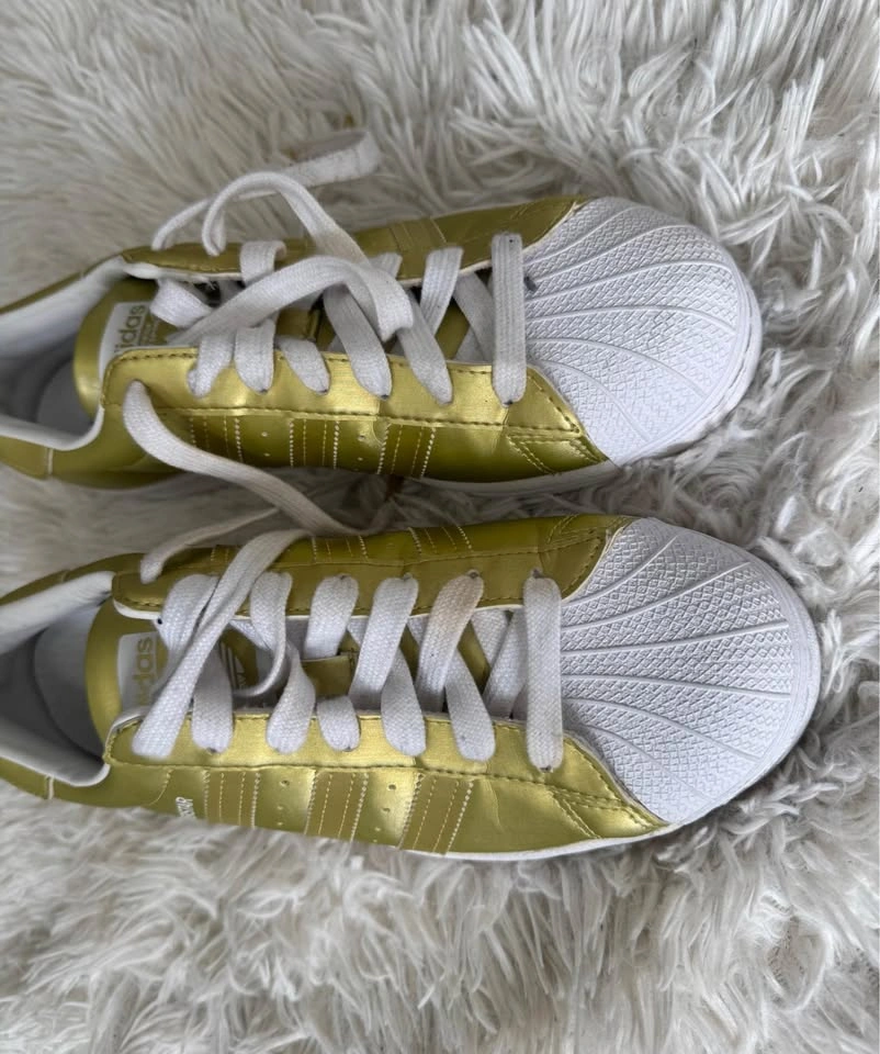 Brand new adidas Womens Originals Metallic Casual Sneakers - photo 5
