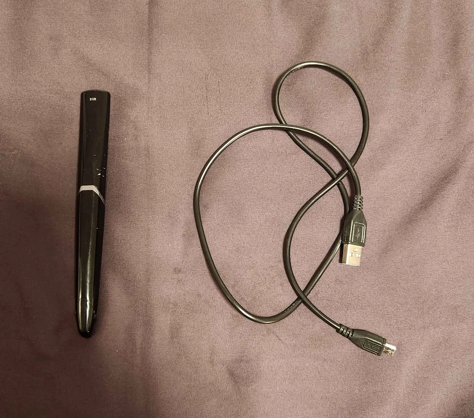 Livescribe Echo Smartpen 2gb + charger - photo 2