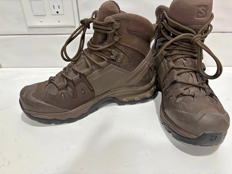 Salomon Gore-Tex Women’s Boots - size 40, 7.5” high