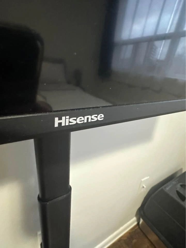 Hisense 40” Smart TV (A4KV) with Stand - photo 2