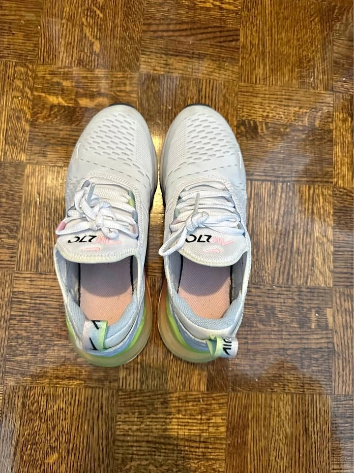 Air 270 Jordan Youth US 6