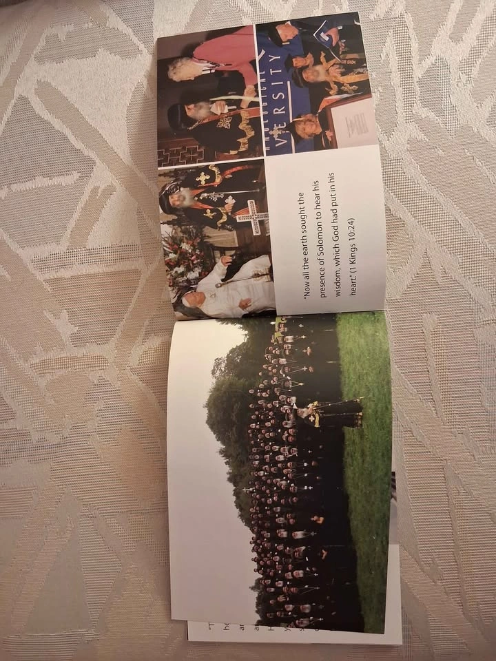 Vintage Coptic Pope Shenouda III Memorial Booklet (2012) - photo 3