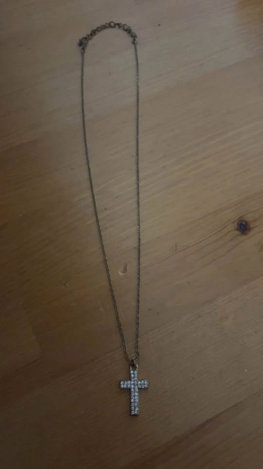 Rhinestone Cross Pendant Necklace