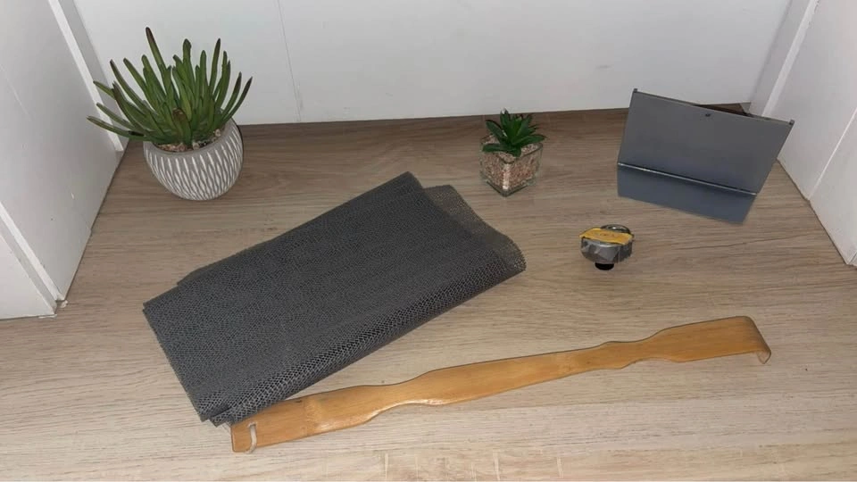 Household Bundle: Bamboo Back Scratcher, Lock, and Mesh Mat - photo 2