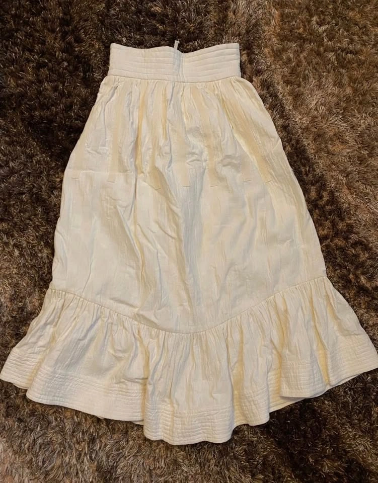 A-Line Ruffle Skirt 62cm NEW - photo 2