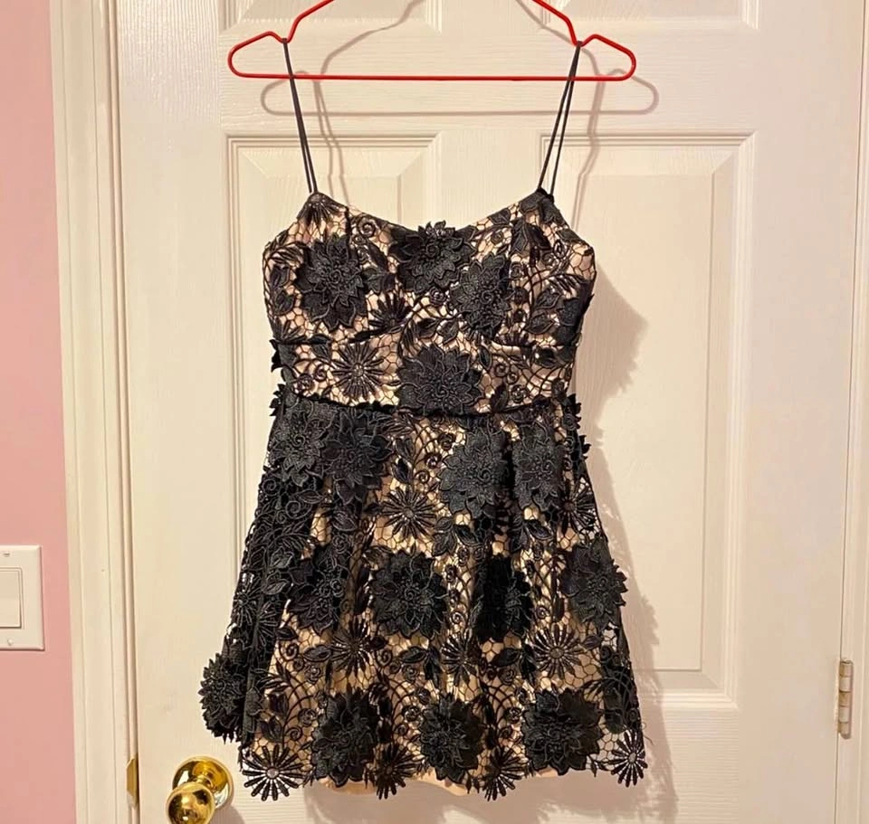 Lace mini dress/top SIZE XS/0
