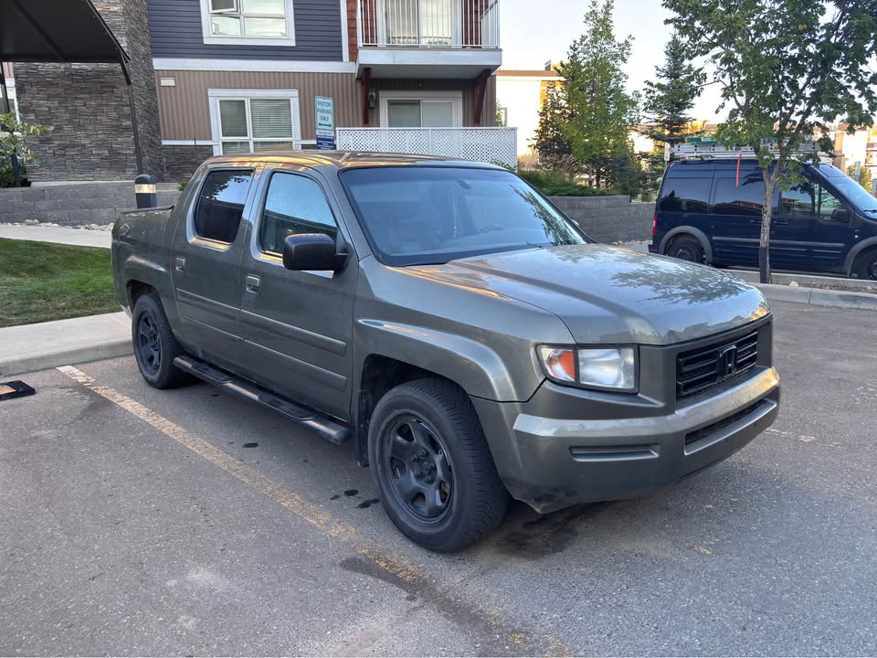 2007 Honda Ridgeline - photo 2