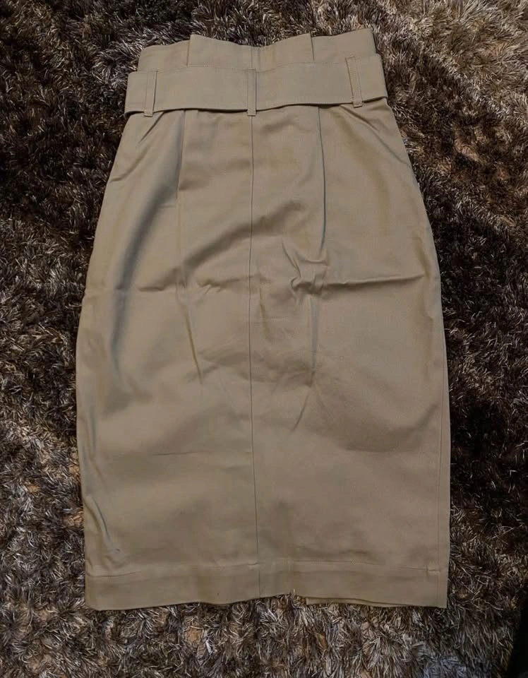 H&M Pencil Skirt Size 2 - photo 2
