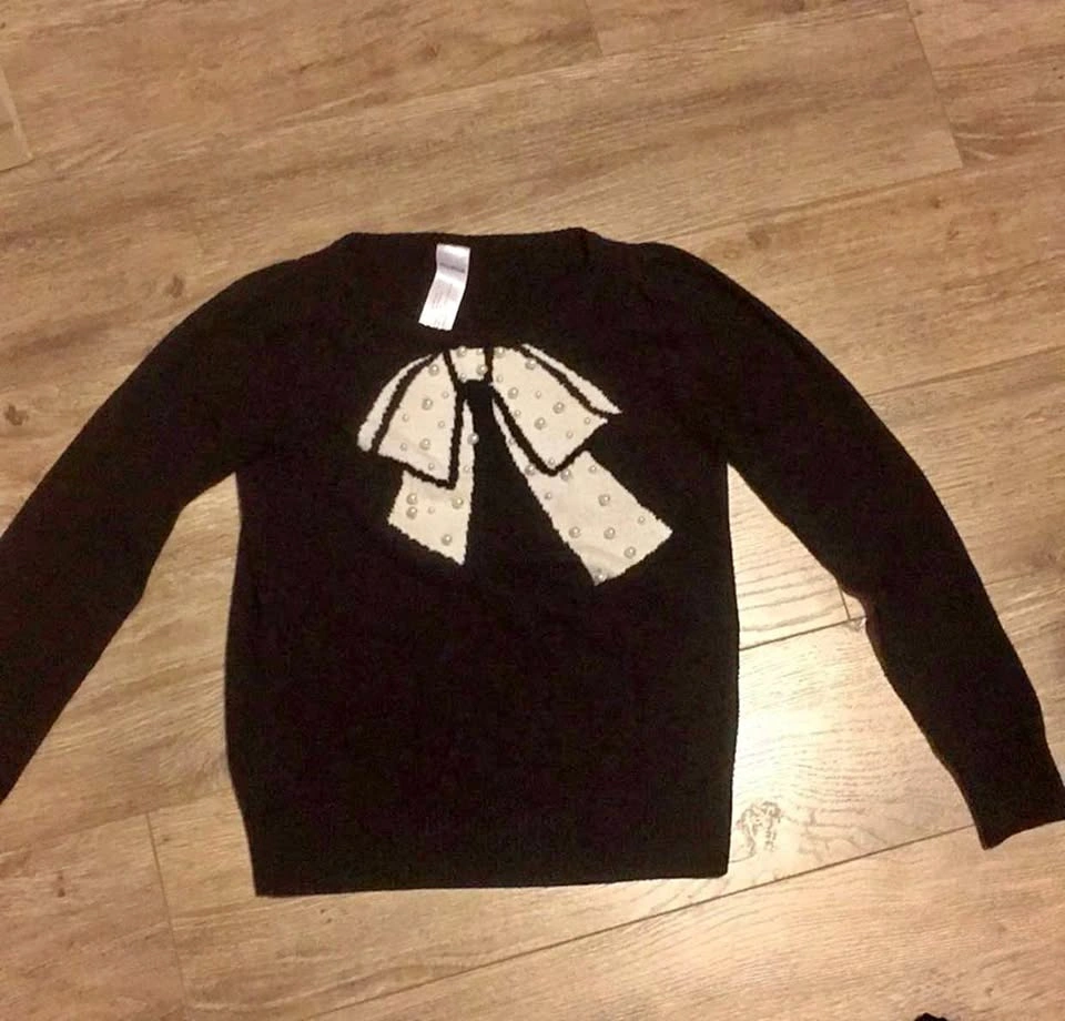 Pearl sweater XS