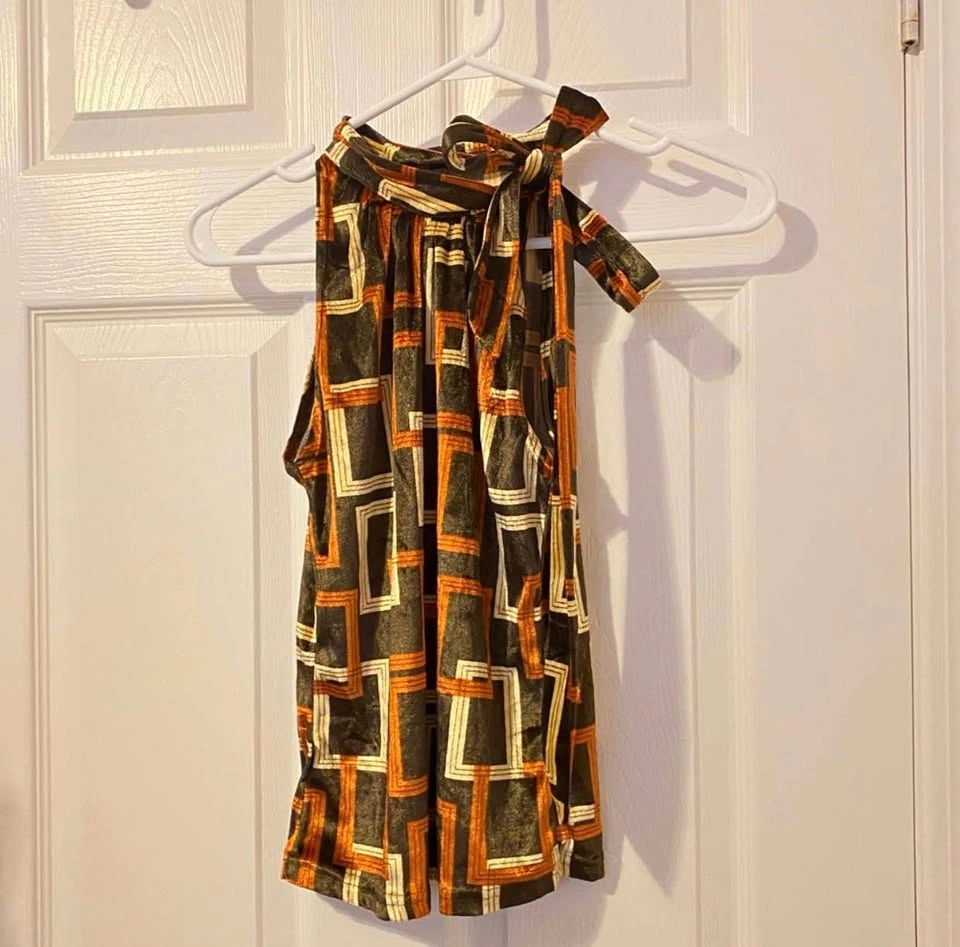 Velvet sleeveless top
