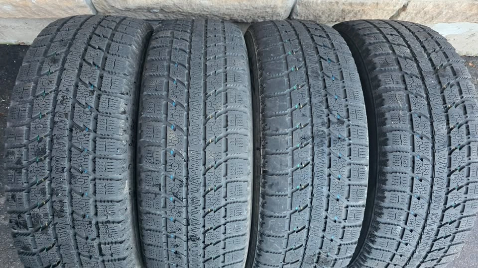 Winter Tires 225/65R17 102S - Toyo Observe GSi-5 - $419 OBO - photo 3