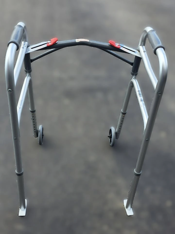 DRIVE MEDICAL Deluxe Two-Button Folding Walker $35 OBO - photo 3