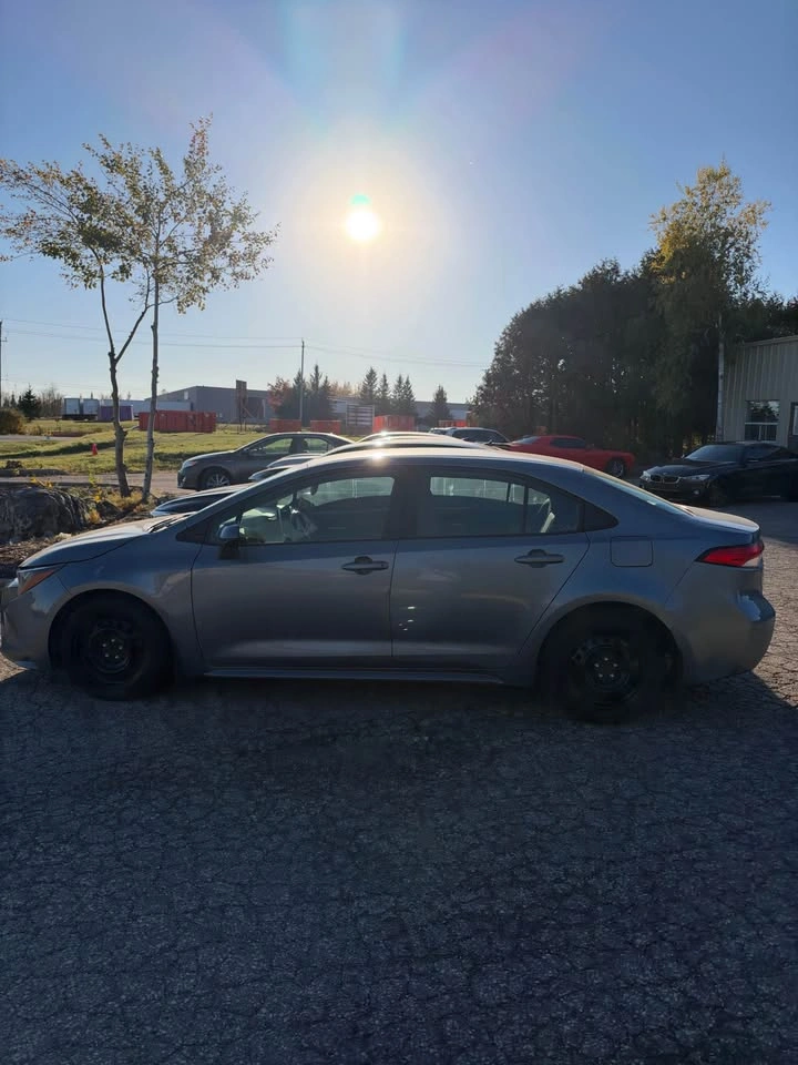 2021 Toyota Corolla - photo 3